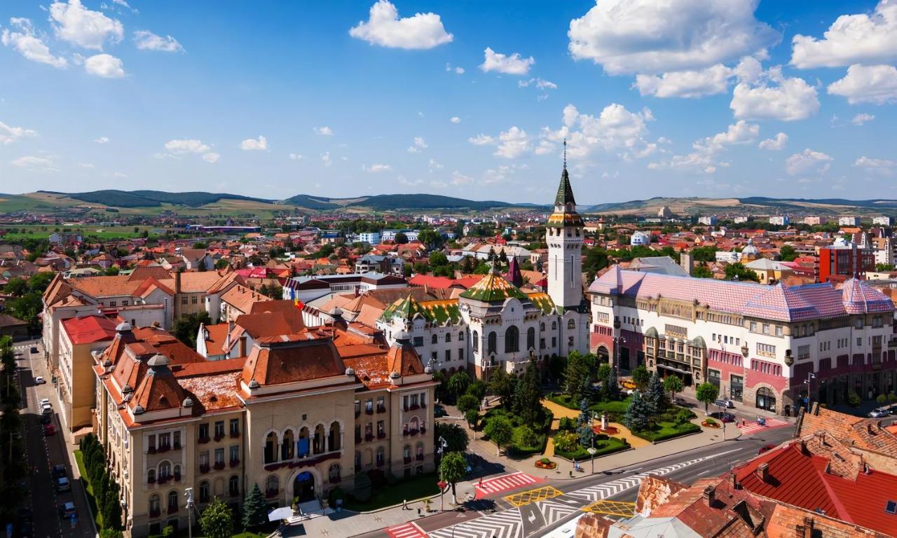 Butterfly Apartment-Hidden Gem In The Heart Of Târgu-Mureş المظهر الخارجي الصورة